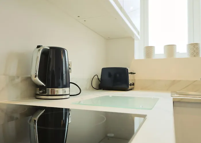 Winchester Two Bedroom In Brislington * Bristol