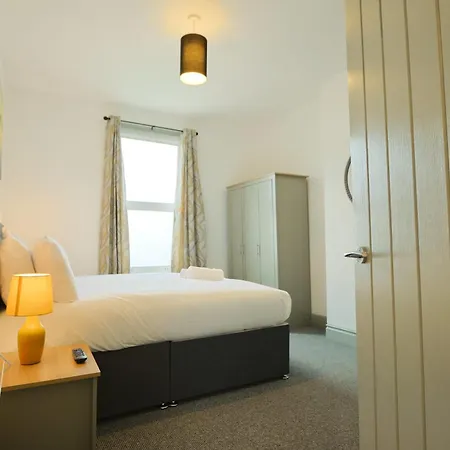 Daire Winchester Two Bedroom In Brislington Bristol