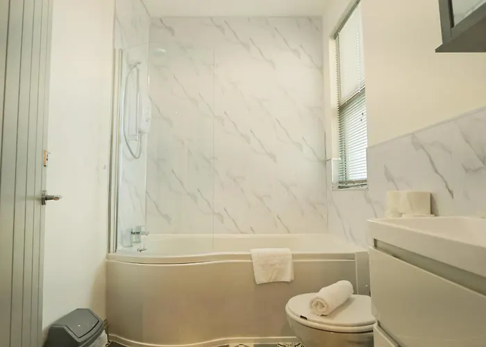 Winchester Two Bedroom In Brislington Apartamento