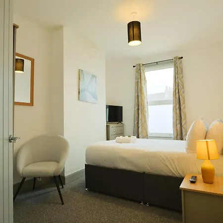 Winchester Two Bedroom In Brislington *