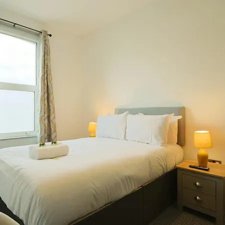 Winchester Two Bedroom In Brislington Апартаменты *
